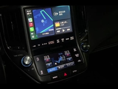 Cosmo Toyota Corona sin cables Carplay demostración